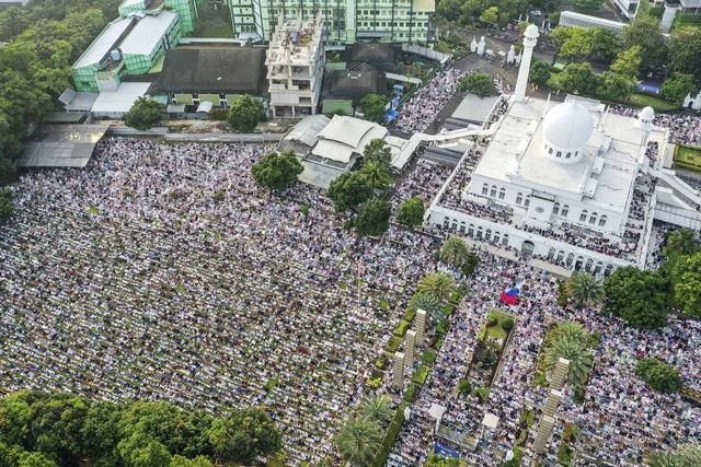 Gema Takbir di Masjid Agung Al Azhar: Meneguhkan Tauhid, Mengorbankan Berhala Hati