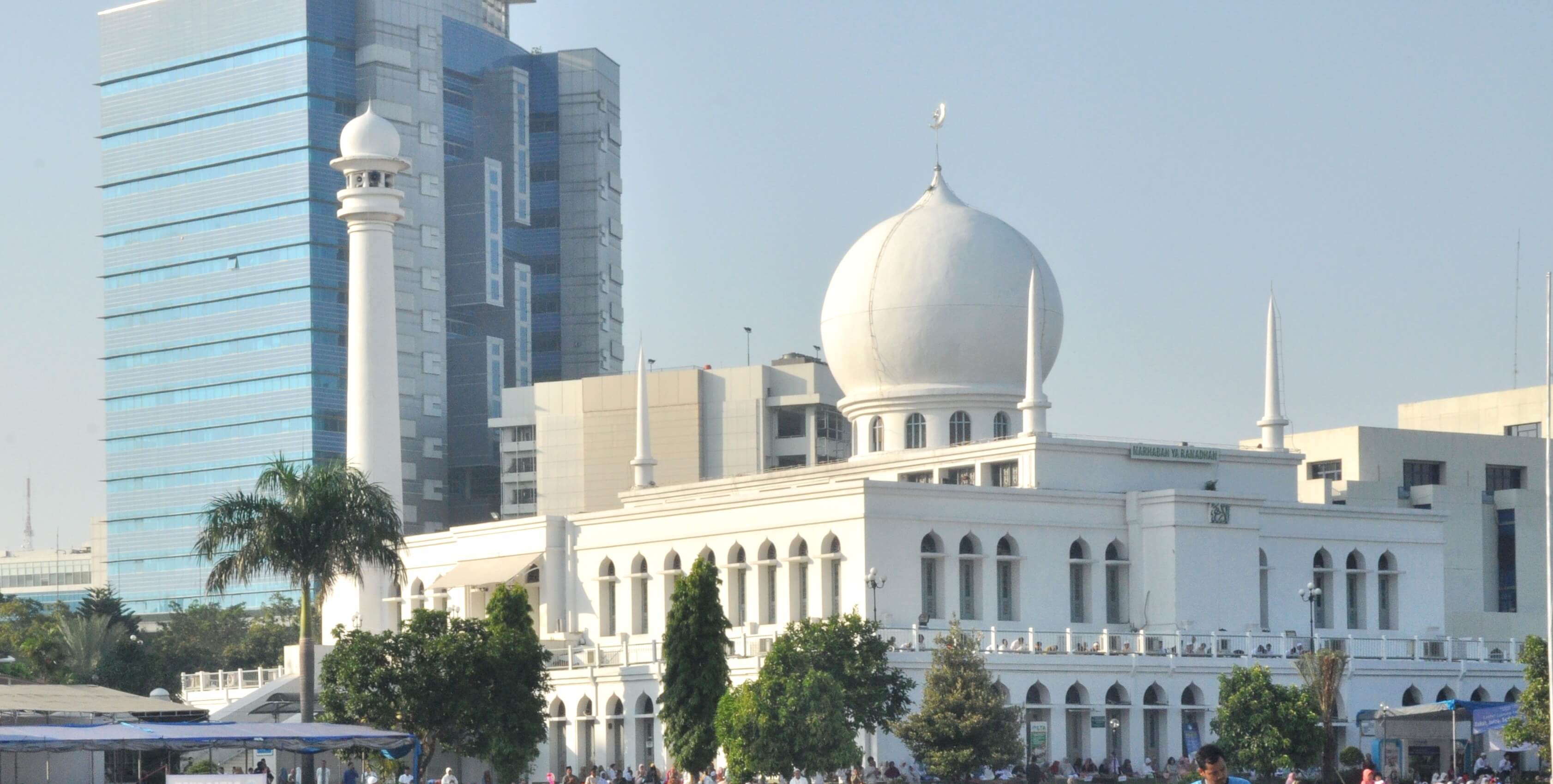 Masjid Agung Al-Azhar dan Jejak Kebangkitan Peradaban Islam Modern di Indonesia
