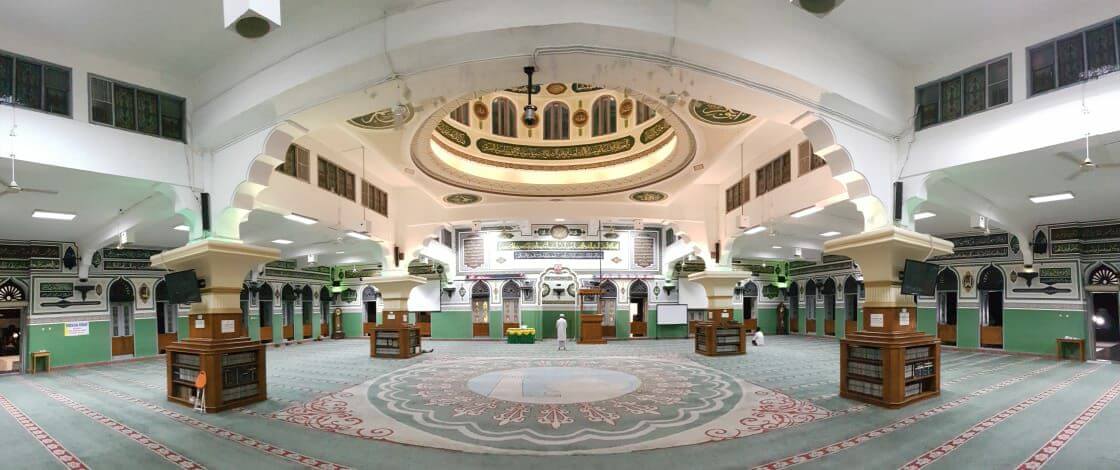 Oase Kedamaian di Tengah Metropolis: Menjelajahi Pesona Wisata Rohani di Masjid Agung Al Azhar Jakarta